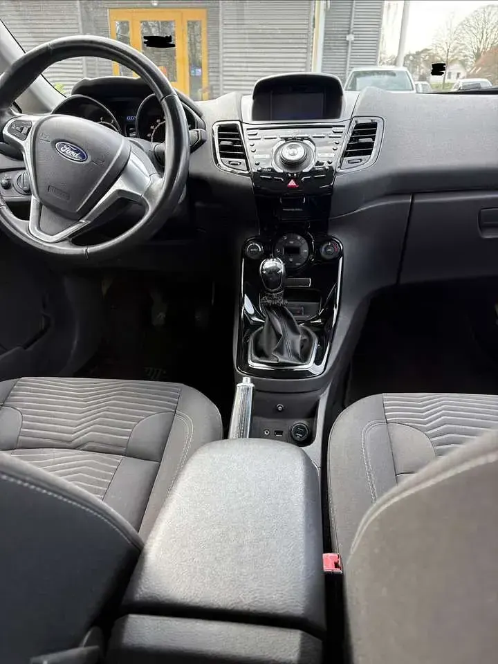 Gebraucht Ford Fiesta Titanium 125 PS (91 kW) 2013 Limousine