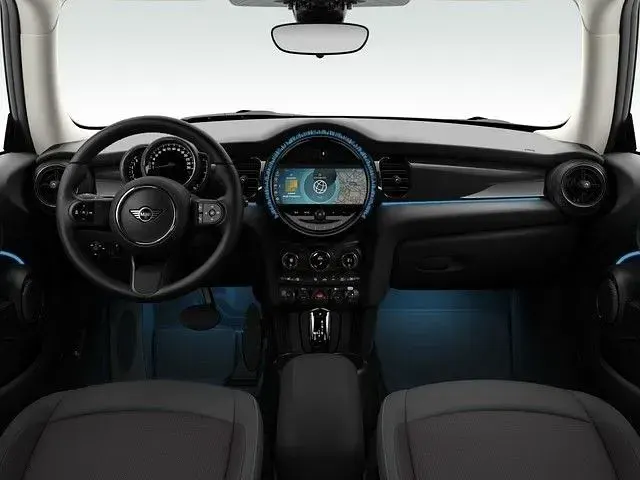 Gebraucht Mini Cooper Essential 136 PS (100 kW) 2023 Silber Kleinwagen
