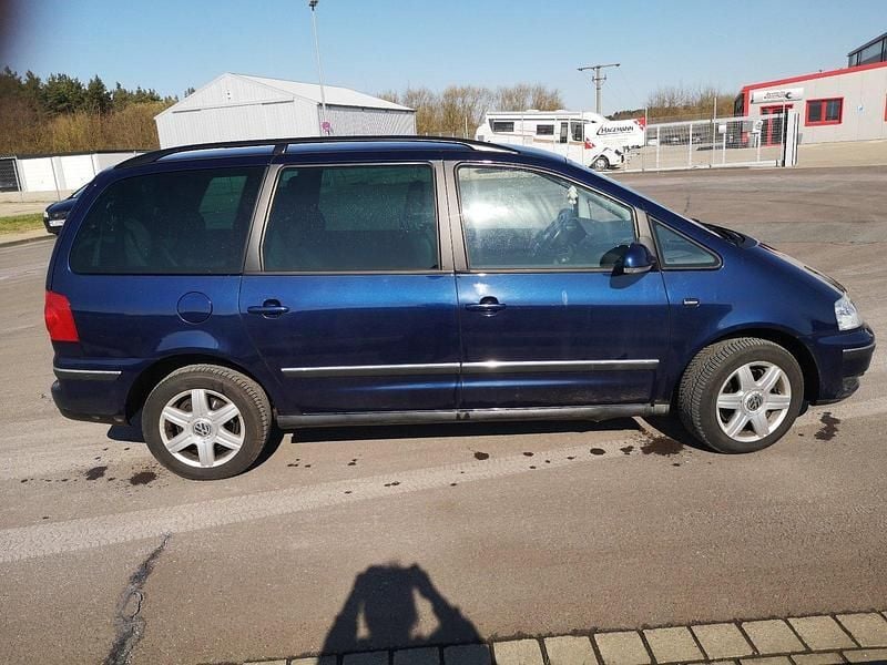 Gebraucht VW Sharan 150 PS (110 kW) 2005 Blau Van / Kleinbus