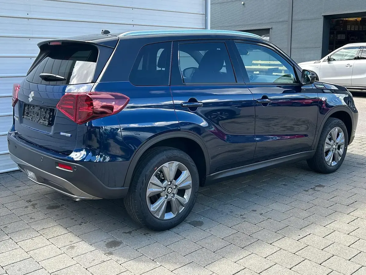 Neu Suzuki Vitara Comfort 110 PS (80 kW) 2026 Syphere blue pearl metallic / SUV