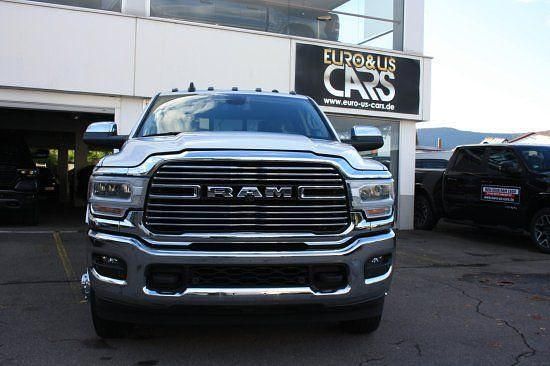 Weoß Gebraucht 2022 Dodge Ram Abholung | 89.890 € - Bild 1/4