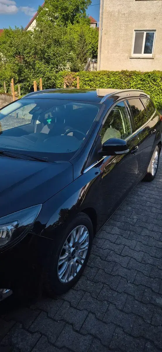 Gebraucht Ford Focus Titanium 150 PS (110 kW) 2011 Schwarz Kombi