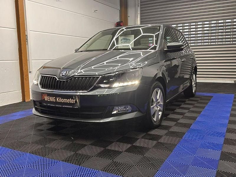 Gebraucht Skoda Fabia Ambition 75 PS (55 kW) 2016 Grau Kleinwagen