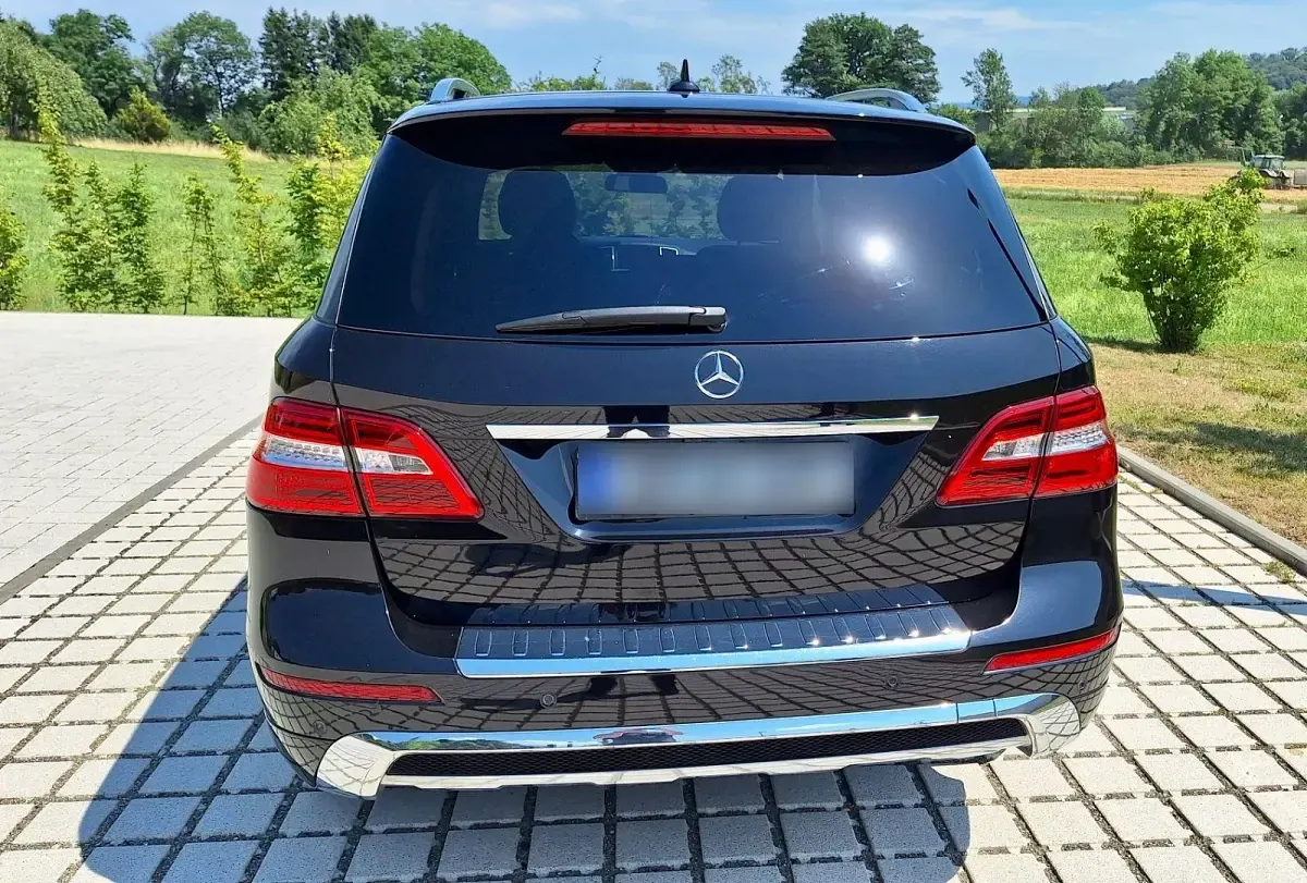 Gebraucht Mercedes ML350 AMG 258 PS (189 kW) 2012 Schwarz SUV