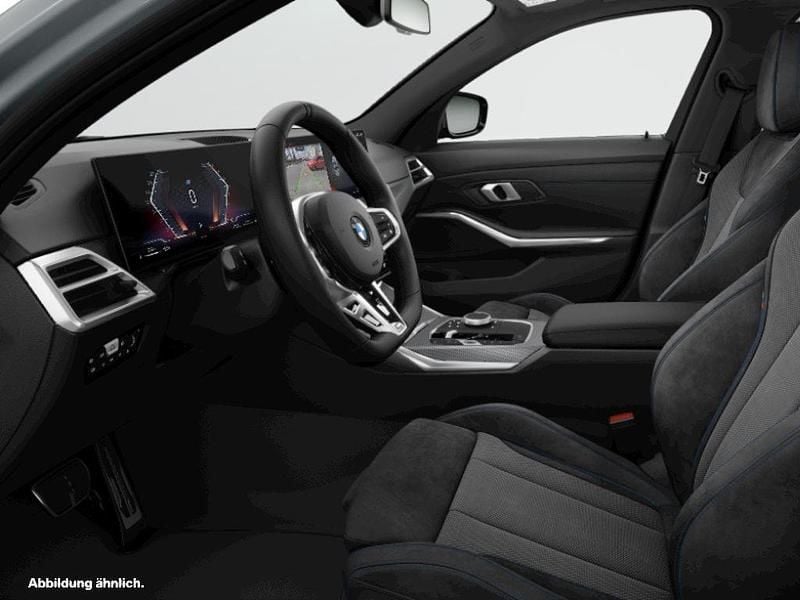 Grau Gebraucht 2025 BMW 318 M Sport Kombi | 38.670 € (Fairer Preis) - Bild 1/1