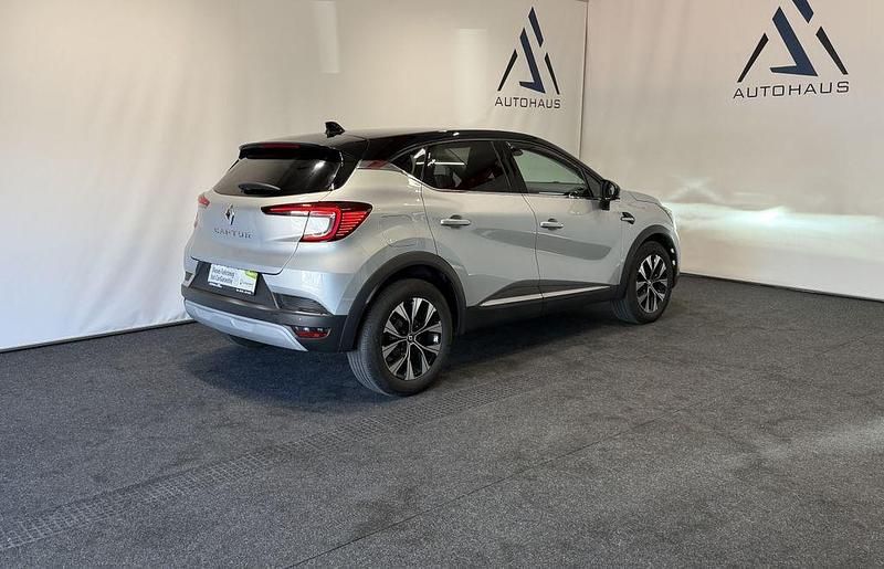 Gebraucht Renault Captur Techno 140 PS (102 kW) 2023 Grau SUV