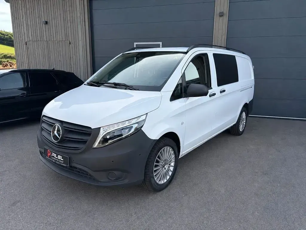 Gebraucht Mercedes Vito 190 PS (139 kW) 2022 Weiß Van