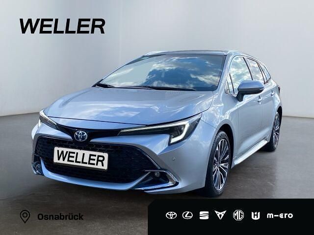 Silber Gebraucht 2024 Toyota Corolla Team Kombi | 27.950 € (Fairer Preis) - Bild 1/3