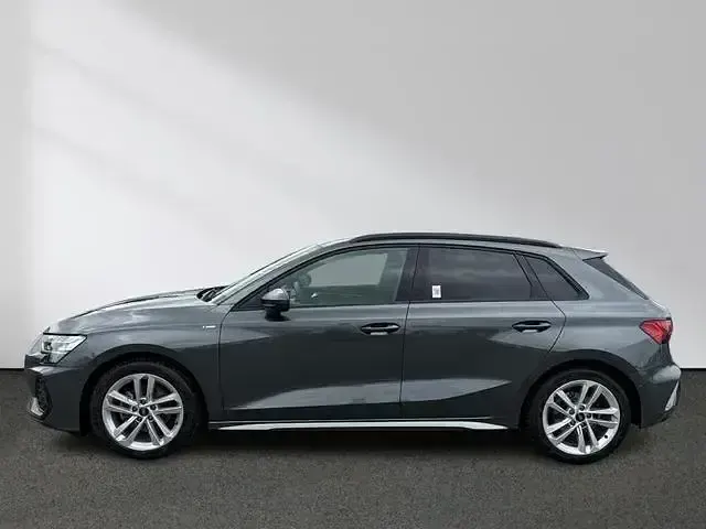 Gebraucht Audi A3 S-Line 116 PS (85 kW) 2025 Limousine