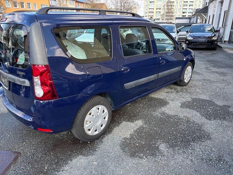 Gebraucht Dacia Logan MCV 88 PS (64 kW) 2012 Blau Kombi