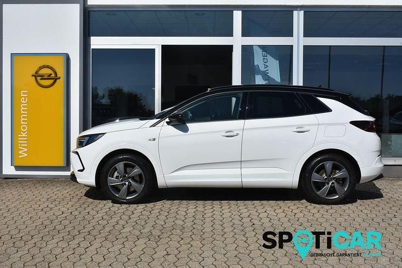 Jadeweiß Gebraucht 2024 Opel Grandland X GSe SUV | 31.950 € (Fairer Preis) - Bild 1/4