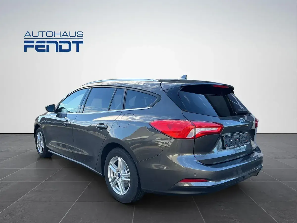 Gebraucht Ford Focus 120 PS (88 kW) 2021 Grau Kombi