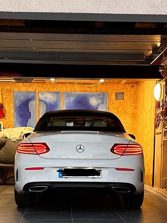 Gebraucht Mercedes C300 AMG line 245 PS (180 kW) 2018 Weiß Cabrio