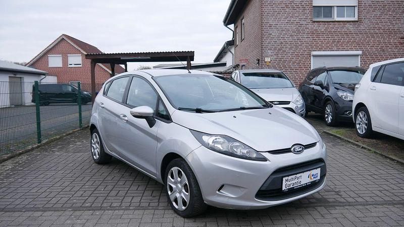 Gebraucht Ford Fiesta Trend 82 PS (60 kW) 2011 Grau Limousine