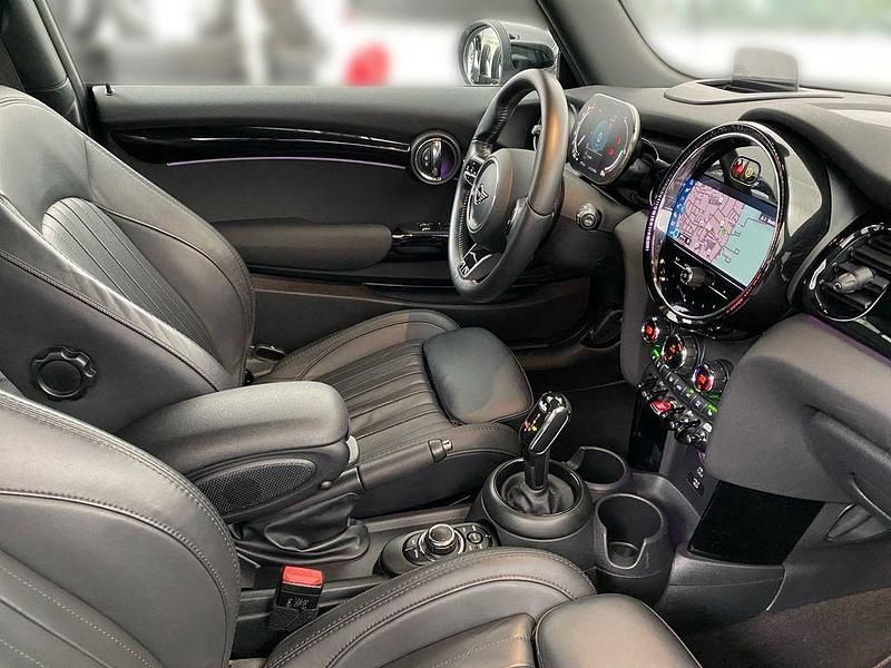 Gebraucht Mini Cooper 136 PS (100 kW) 2021 Weiß Kleinwagen