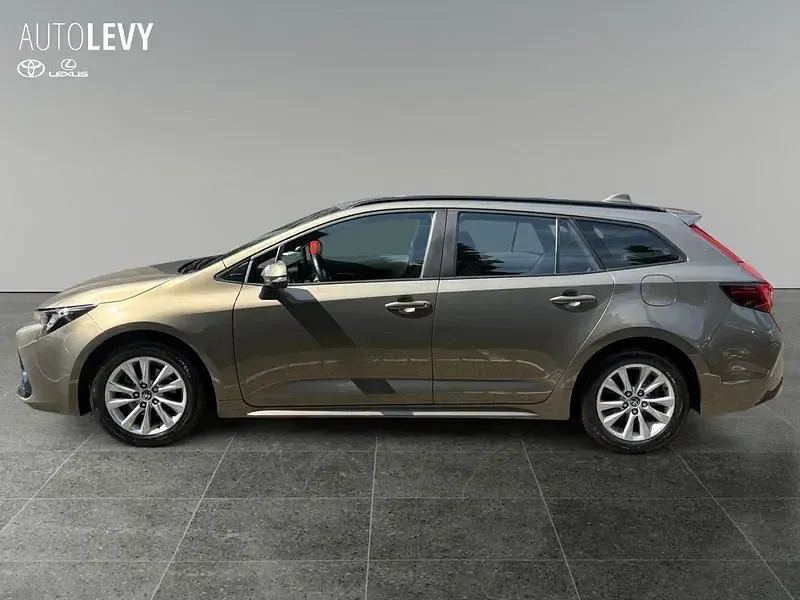 Gebraucht Toyota Corolla 140 PS (102 kW) 2023 Bronze Kombi