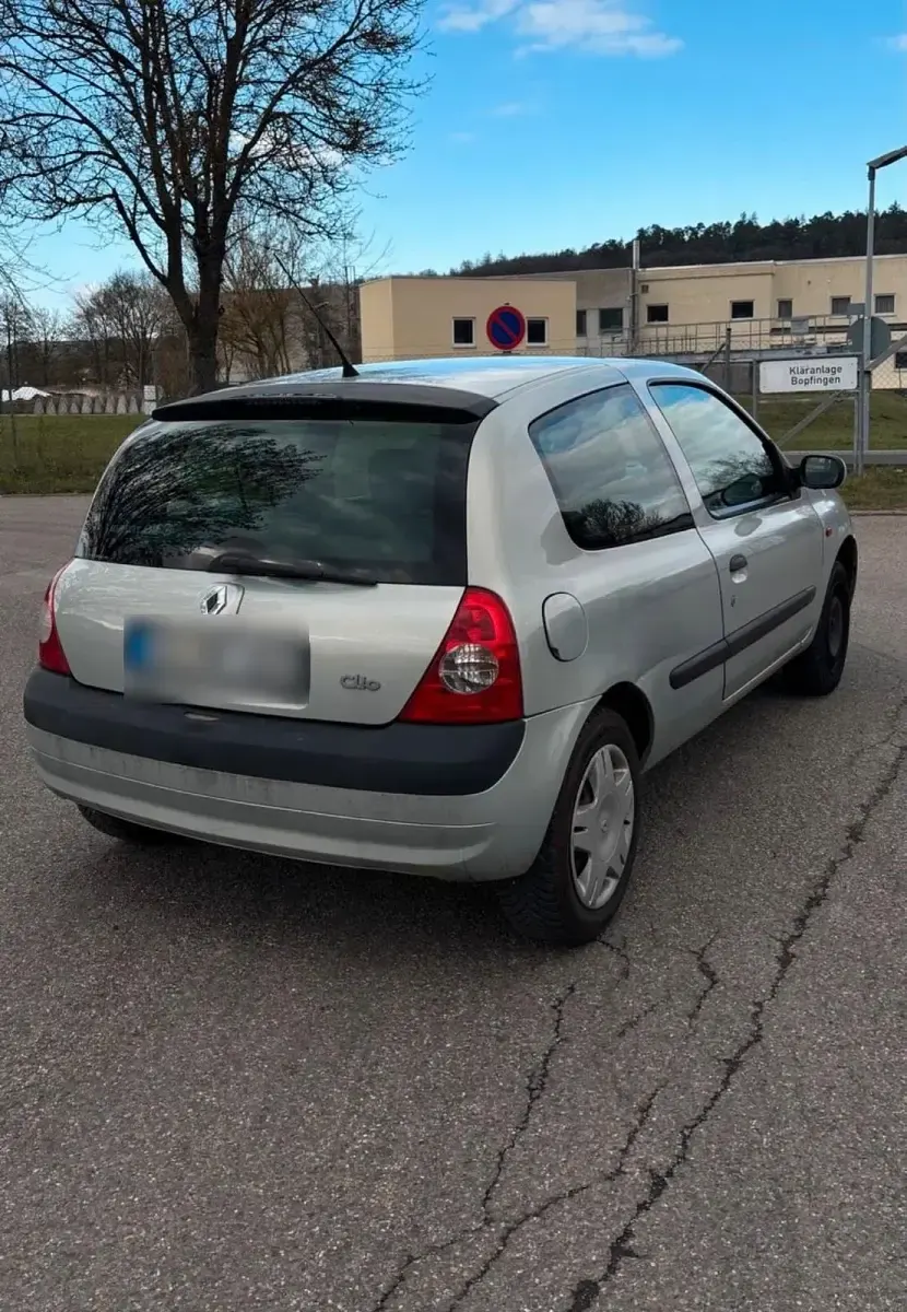 Occasion Renault Clio II 75 ch (55 kW) 2001 Argent Citadine