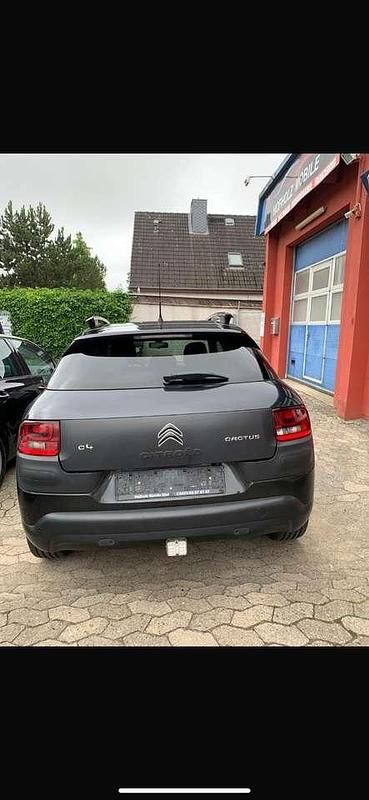 Gebraucht Citroën C4 Shine 110 PS (80 kW) 2015 Schwarz SUV