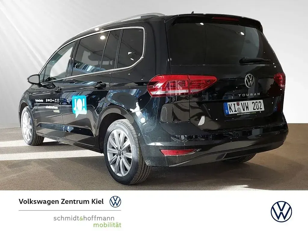 Gebraucht VW Touran Highline 150 PS (110 kW) 2025 Grenadillschwarz Van / Kleinbus