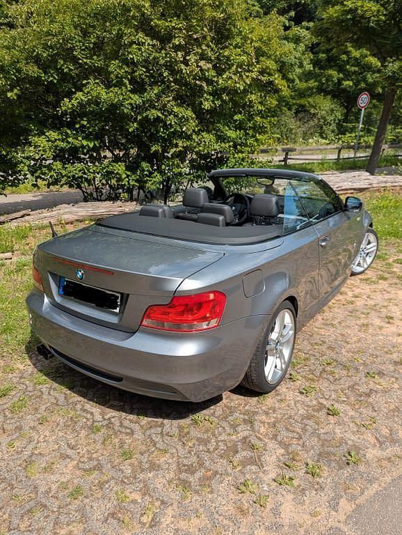 Gebraucht BMW 120 Cabriolet M Sport 170 PS (125 kW) 2011 Grau Cabrio