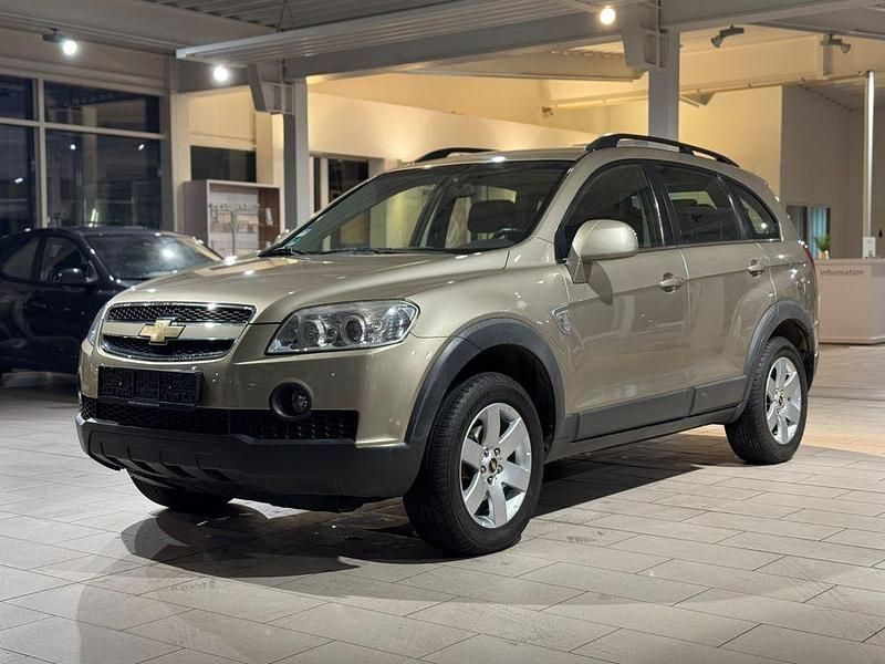 Gebraucht Chevrolet Captiva LS 136 PS (100 kW) 2009 Gold SUV