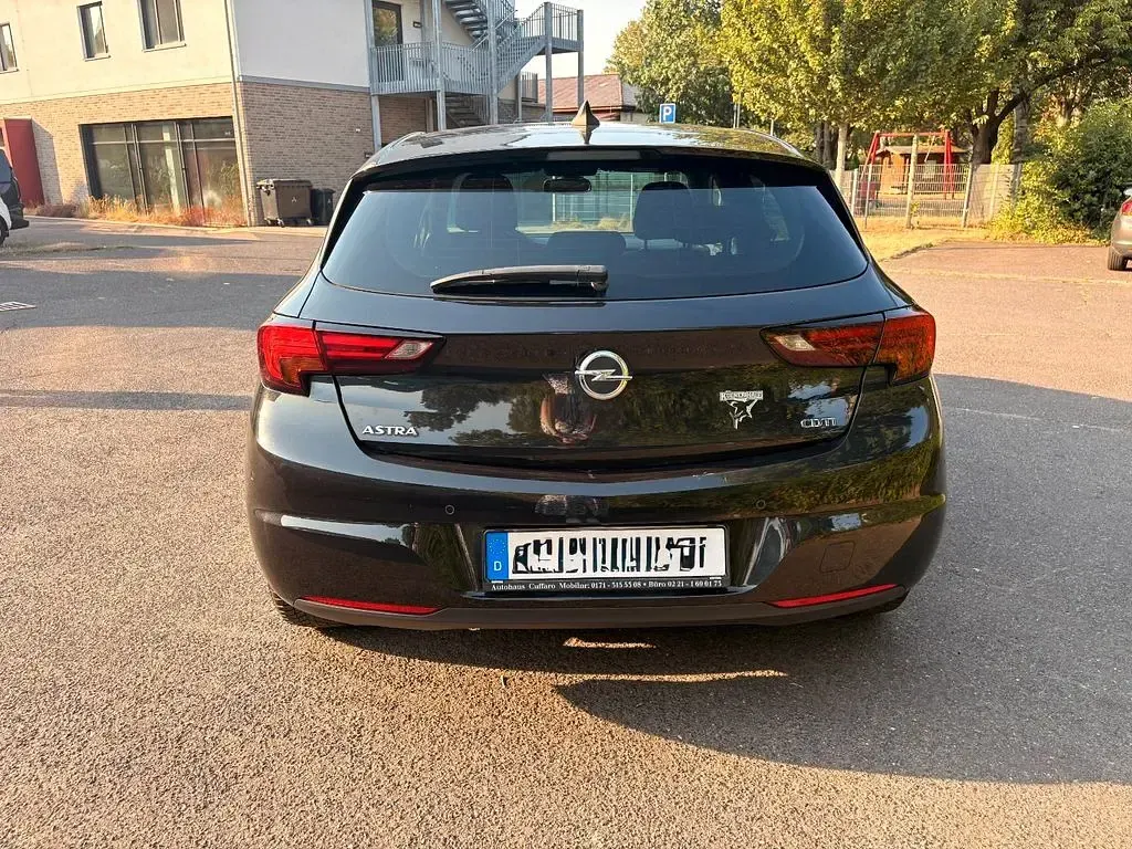 Gebraucht Opel Astra Dynamic 136 PS (100 kW) 2016 Schwarz Limousine