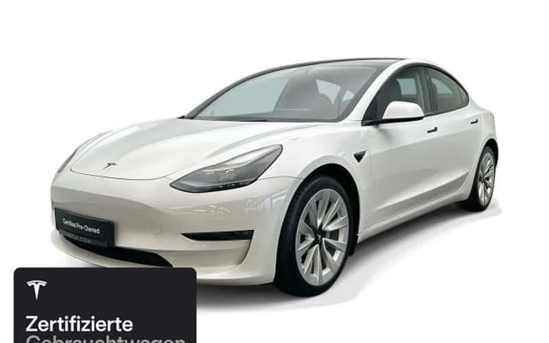 Weiß Gebraucht 2021 Tesla Model 3 RWD Limousine | 26.300 € (Fairer Preis) - Bild 1/4