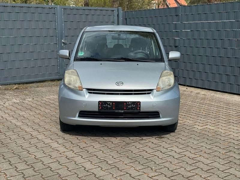 Gebraucht Daihatsu Sirion 91 PS (66 kW) 2007 Silber Kleinwagen