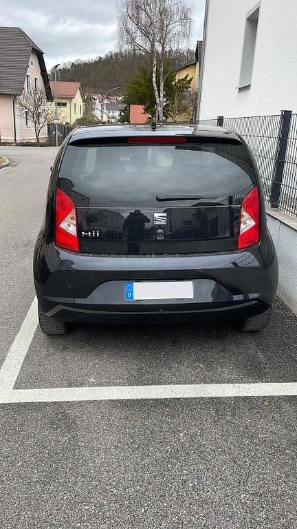 Gebraucht Seat Mii 75 PS (55 kW) 2016 Schwarz Kleinwagen