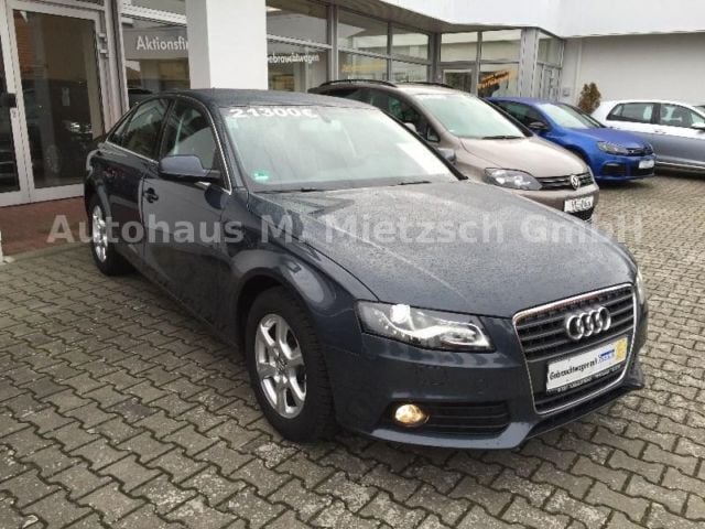 Gebraucht Audi A4 Ambiente 180 PS (132 kW) 2011 Grau metallic Limousine