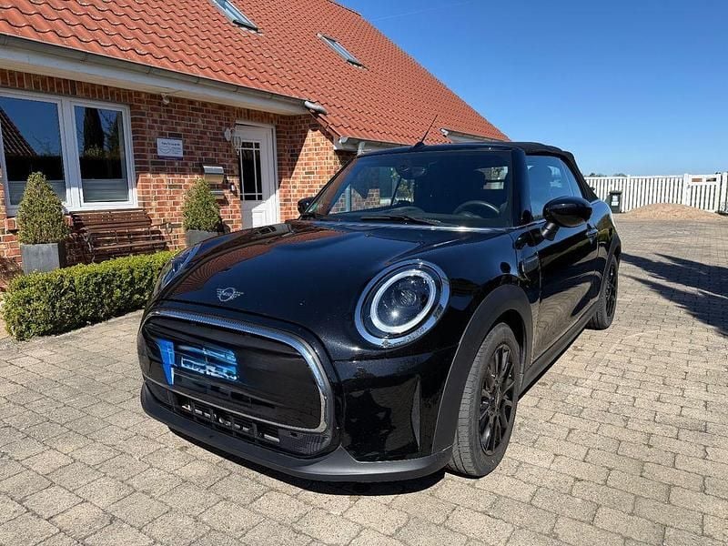 Gebraucht Mini One Cabriolet 102 PS (75 kW) 2021 Schwarz Cabrio