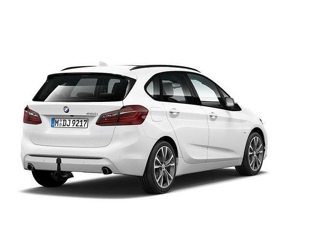 Gebraucht BMW 220 Active Tourer Sport Line 192 PS (141 kW) 2018 Weiß Van / Kleinbus