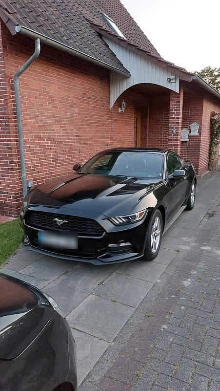 Schwarz Gebraucht 2015 Ford Mustang Coupé | 22.500 € (Fairer Preis) - Bild 1/4