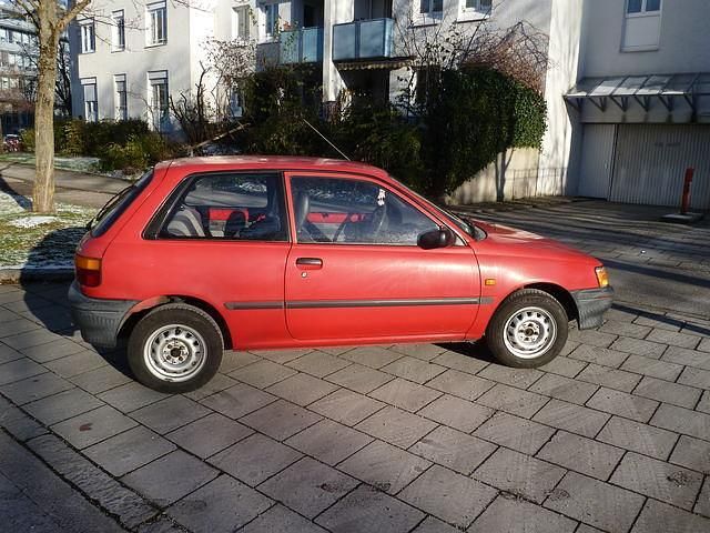 Gebraucht Toyota Starlet 75 PS (55 kW) 1994 Rot Kleinwagen