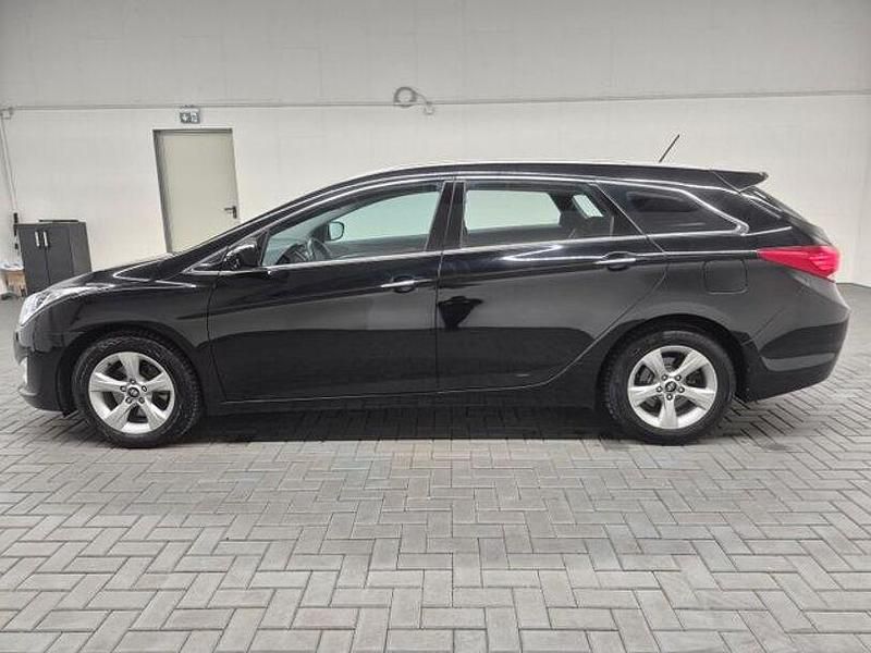 Gebraucht Hyundai i40 Edition 135 PS (99 kW) 2012 Schwarz Kombi