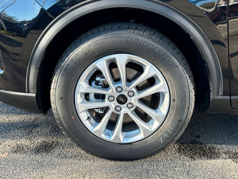 Gebraucht Ford Kuga Titanium 152 PS (111 kW) 2024 Schwarz SUV