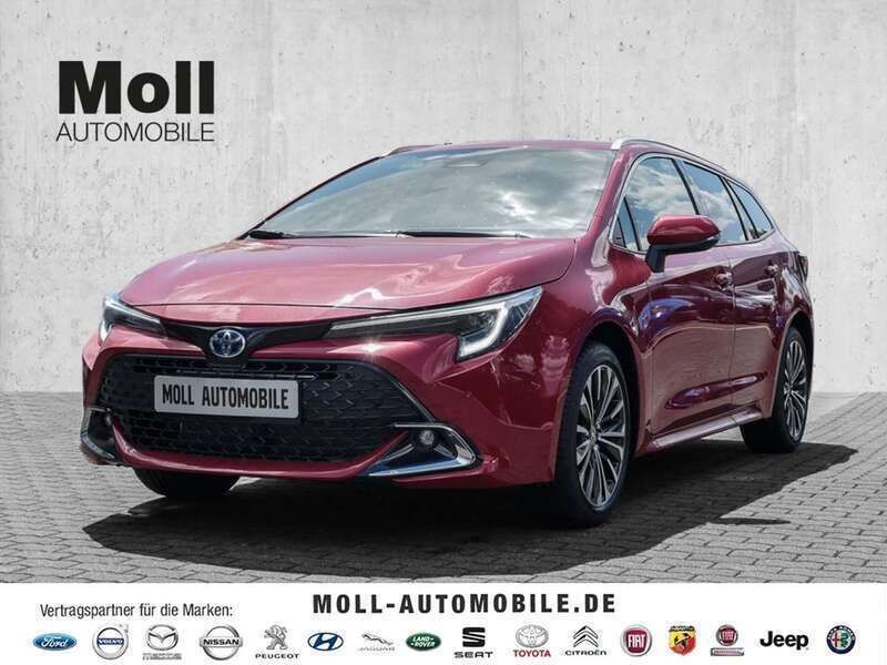 Karminarot metallic Neu 2024 Toyota Corolla Team Kombi | 29.450 € - Bild 1/4