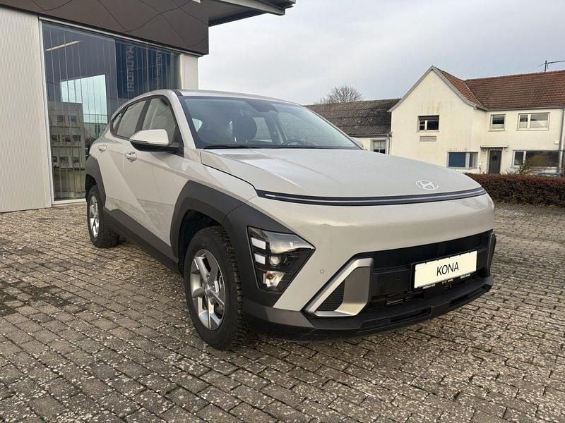 Gebraucht Hyundai Kona Trend 120 PS (88 kW) 2024 Cyber gray SUV