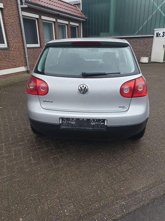 Gebraucht VW Golf V 75 PS (55 kW) 2005 Grau Kleinwagen