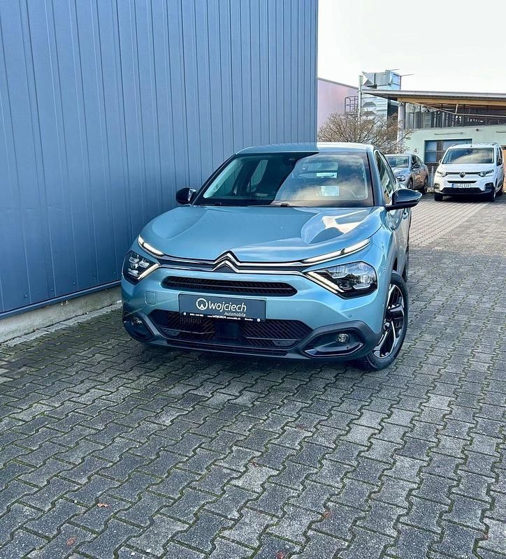 Gebraucht Citroën C4 Feel 131 PS (96 kW) 2021 Olbia blau metallic Limousine