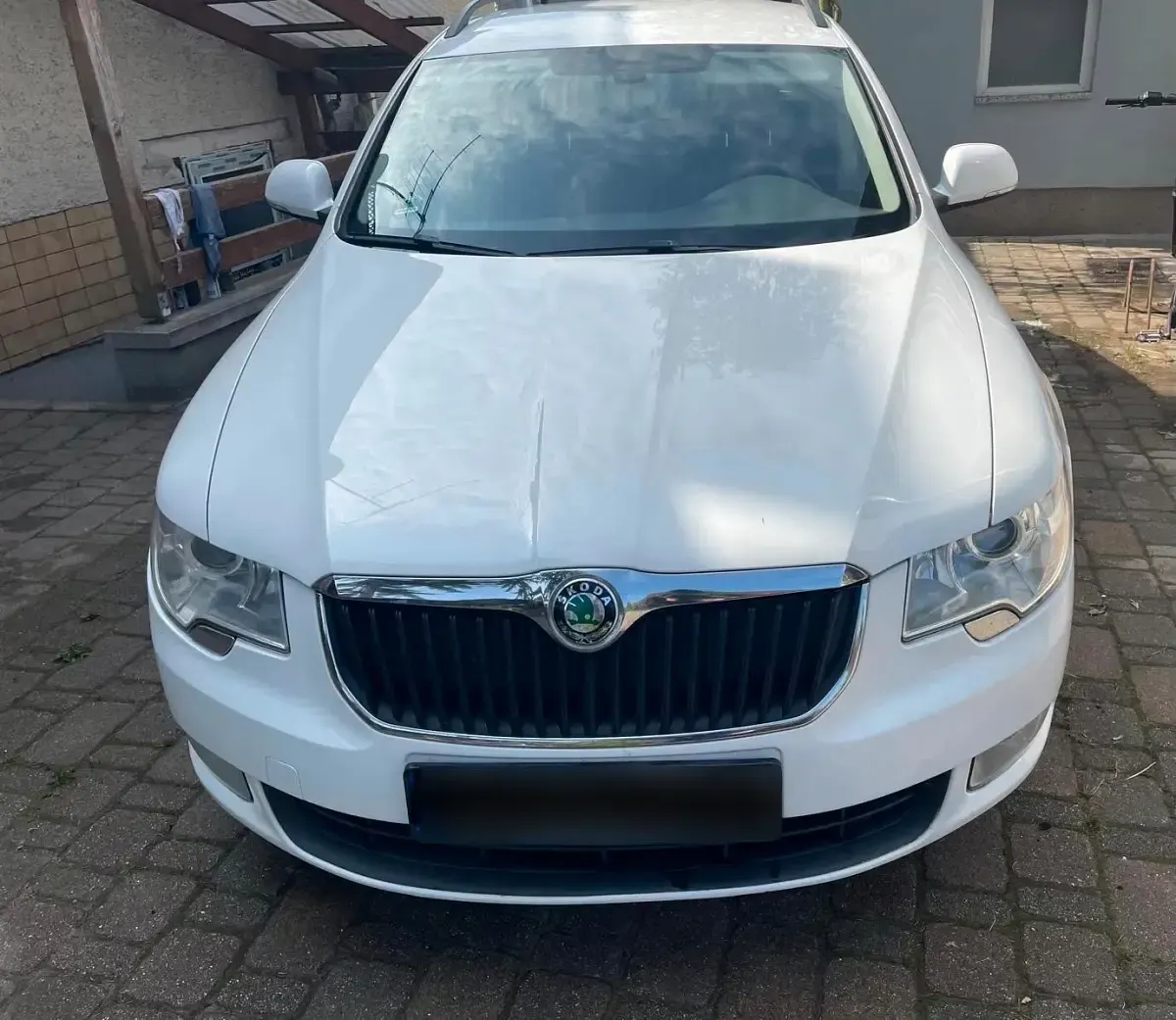 Gebraucht Skoda Superb 140 PS (102 kW) 2010 Weiß Kombi