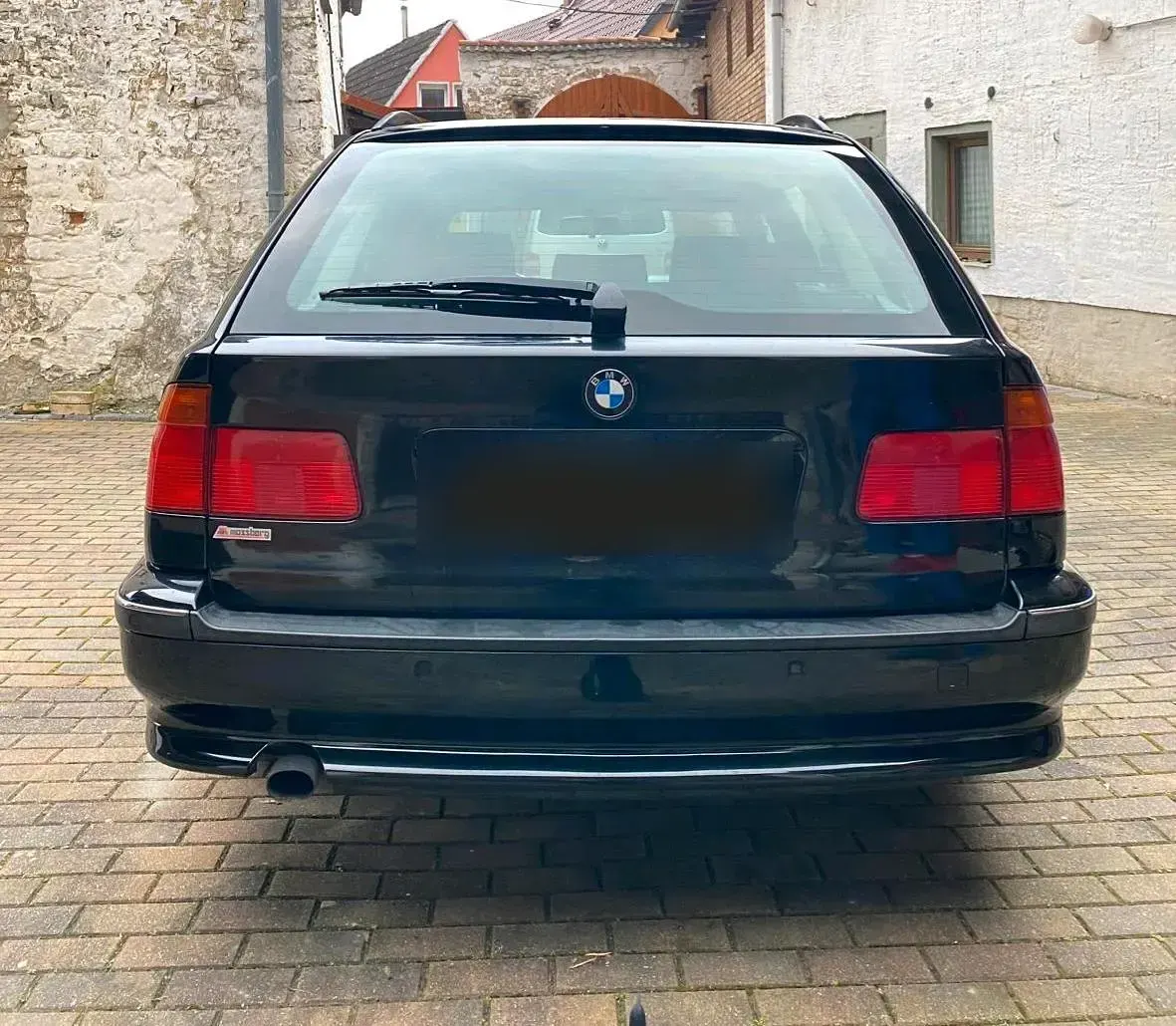 Gebraucht BMW 520 150 PS (110 kW) 2000 Schwarz Kombi