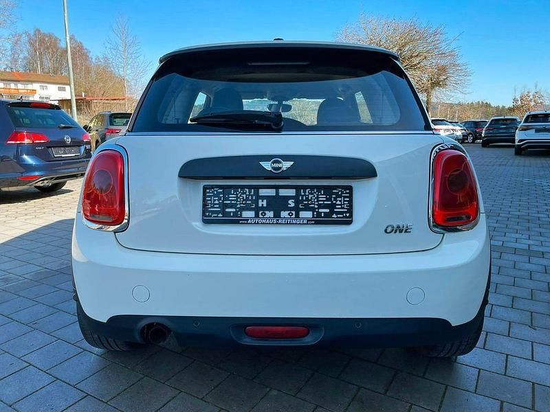 Gebraucht Mini ONE 75 PS (55 kW) 2016 Weiß Kleinwagen