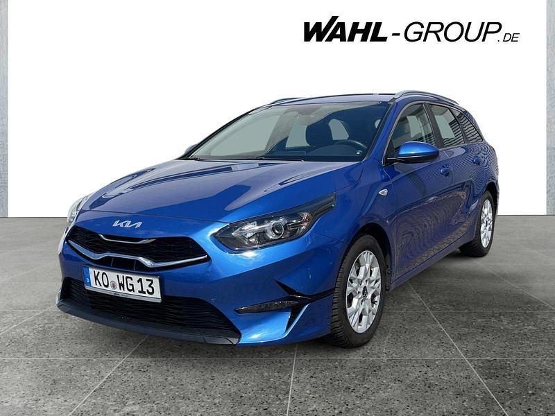 Blau Neu 2024 Kia Ceed Sportswagon Kombi | 24.590 € (Etwas zu teuer) - Bild 1/4