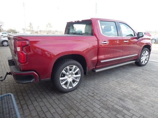 Gebraucht Chevrolet Silverado 426 PS (313 kW) 2024 Rot SUV