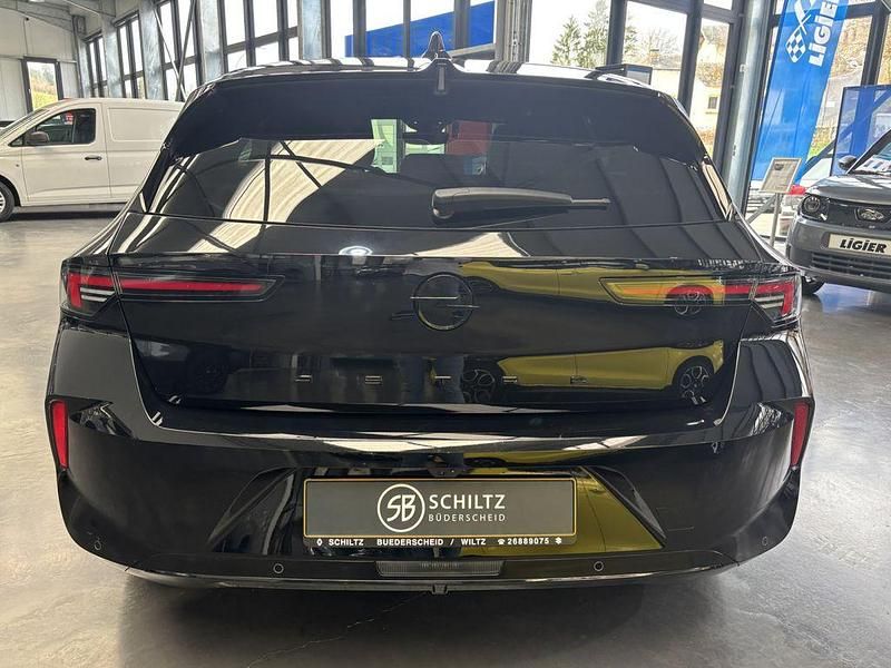 Gebraucht Opel Astra 131 PS (96 kW) 2024 Schwarz Limousine