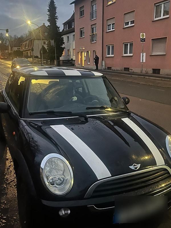 Schwarz Gebraucht 2005 Mini Cooper Kleinwagen | 3.500 € (Fairer Preis) - Bild 1/4