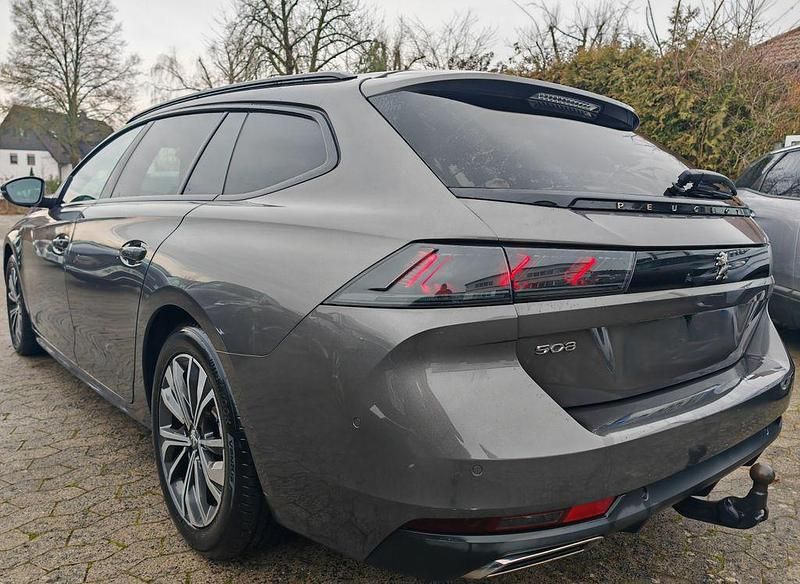 Gebraucht Peugeot 508 SW Allure 131 PS (96 kW) 2022 Grau Kombi