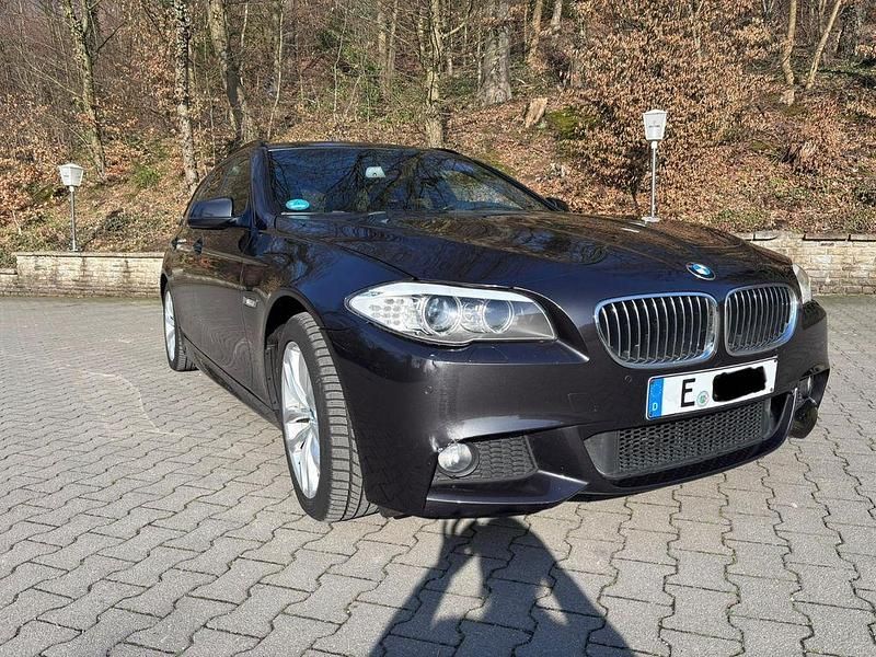 Gebraucht BMW 530 M Sport 258 PS (189 kW) 2012 Schwarz Kombi