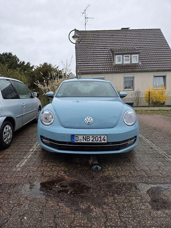 Gebraucht VW Beetle Design 105 PS (77 kW) 2014 Blau Kleinwagen